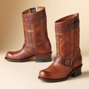 FRYE ENGINEER AMERICANA SHORT BOOTS. THE FRYE COMPANY 150TH ANNIVERSARY. SIZE 6